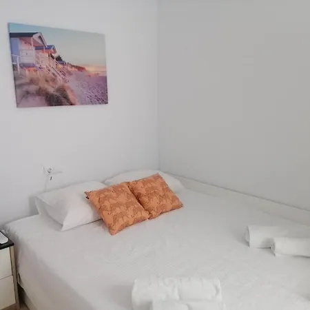Apartment Flamingo, Locos, Sea View, Pool, Parking, Wifi, *